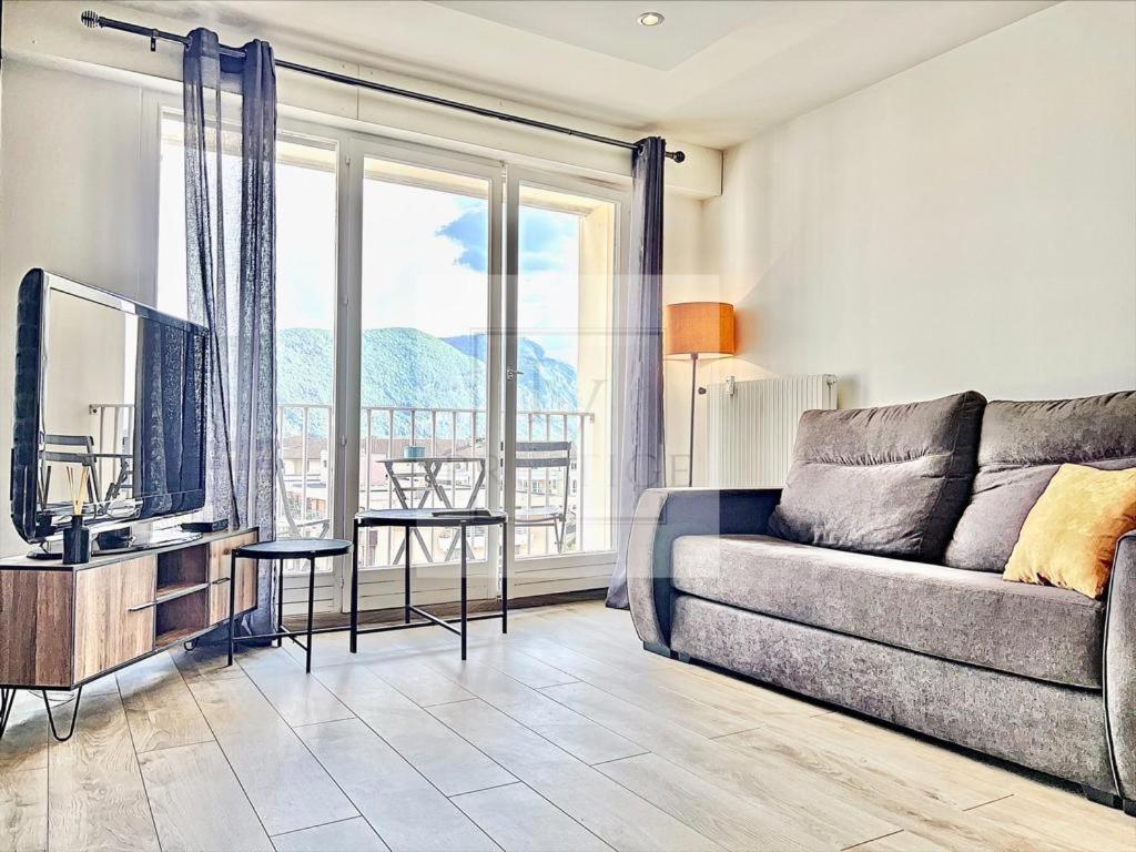 B&V Prestige - T1 Proche Du Tram Apartment Annemasse Luaran gambar